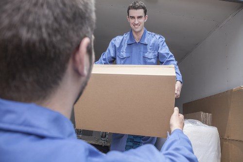 Van moving support with local access and parking considerations in Seven Kings