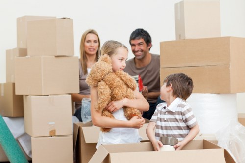 Removal truck hire for nearby East London and Redbridge moving jobs